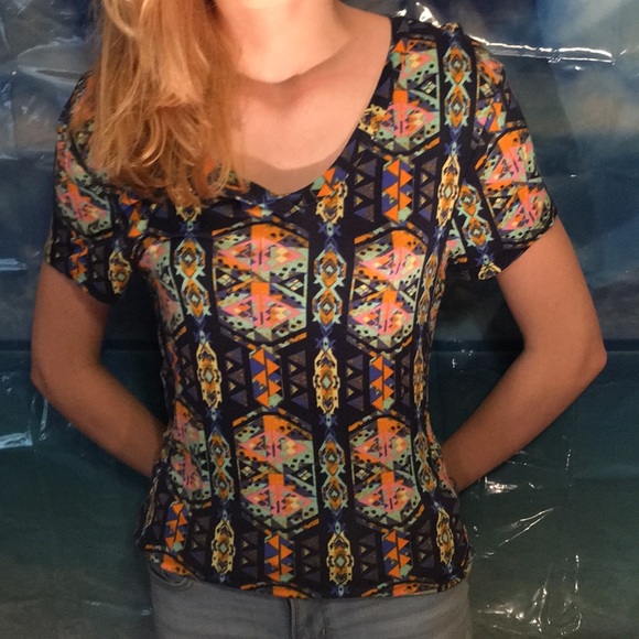 Rue 21 Large Blouse - Picture 2 of 4